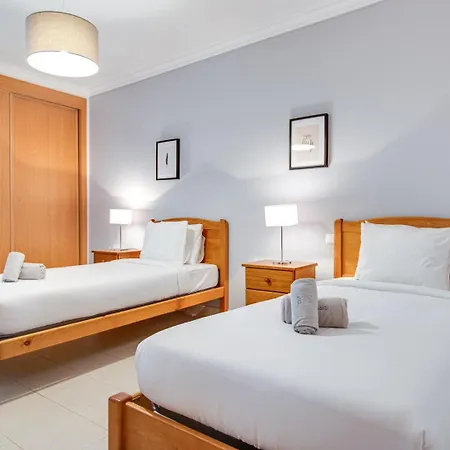 Apartment Lovely 2bd 500m Ac Wi-fi Pool Balcony