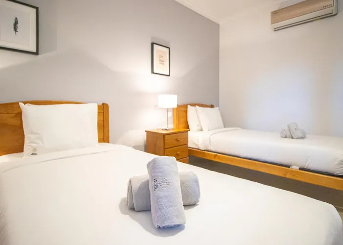 Appartement Lovely 2bd 500m Ac Wi-fi Pool Balcony