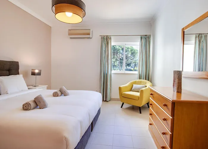 Lovely 2bd 500m Ac Wi-fi Pool Balcony